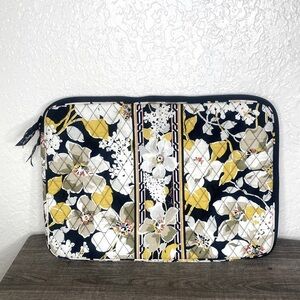 Vera Bradley laptop sleeve